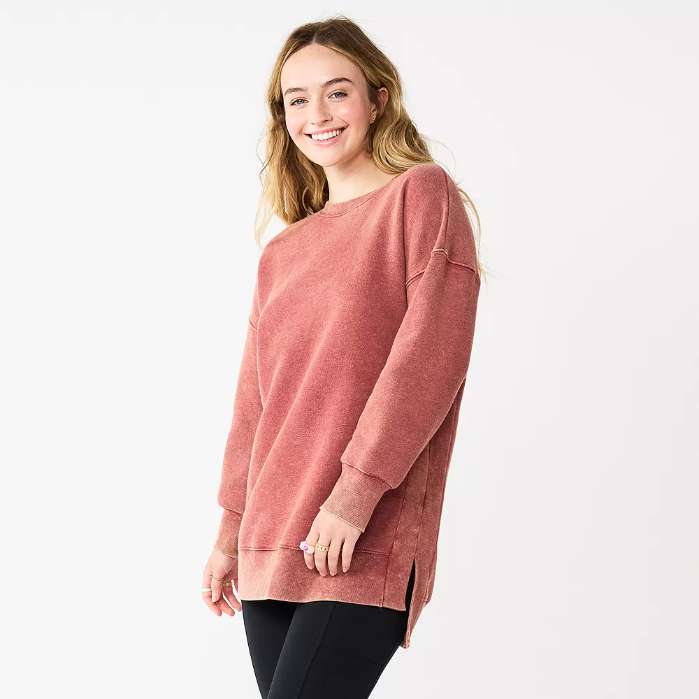 Juniors' SO® Oversized Weekend Tunic Pullover - Image 3