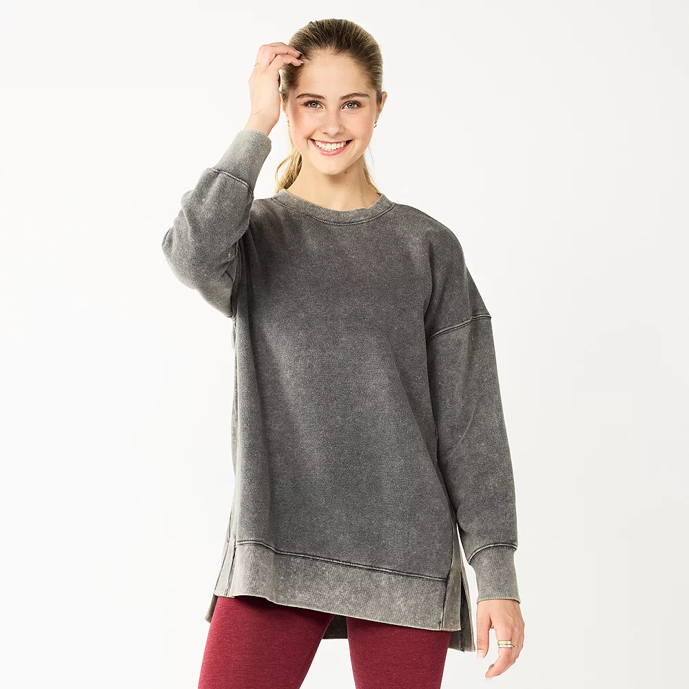 Juniors' SO® Oversized Weekend Tunic Pullover - Image 6
