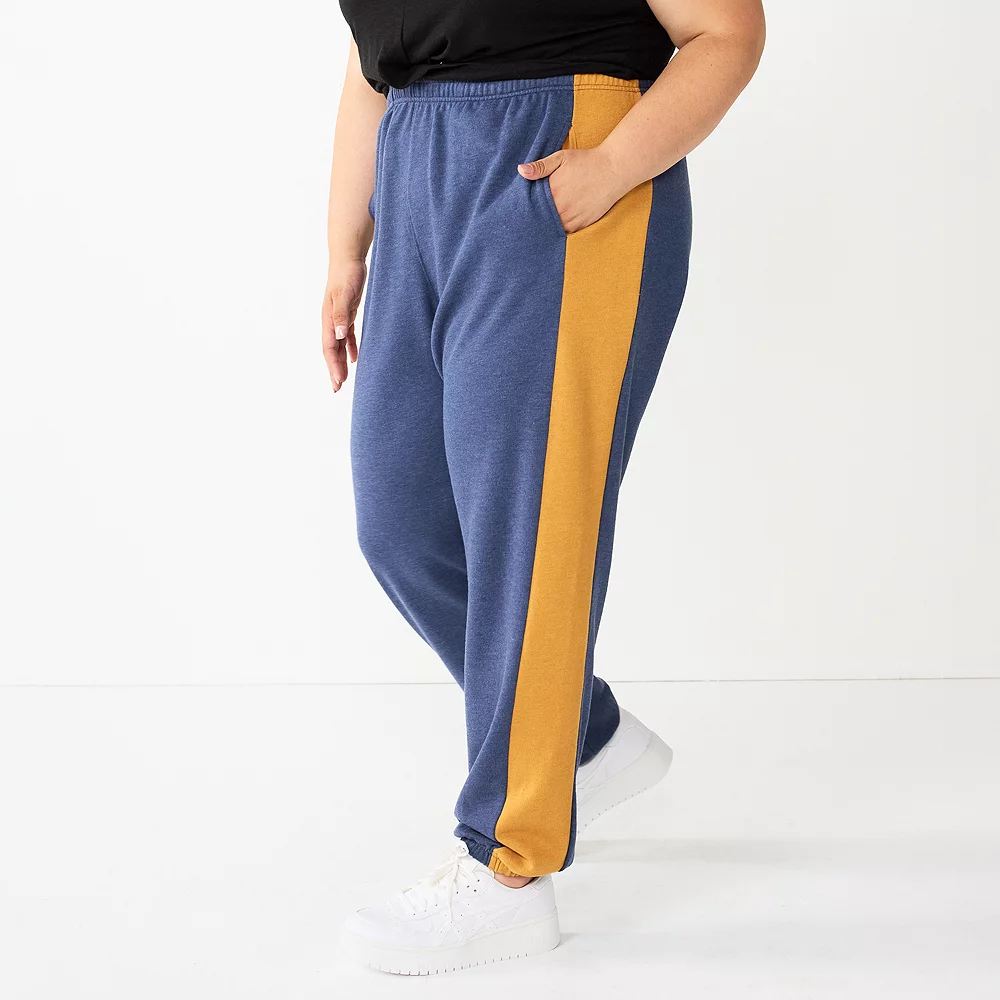Juniors' Plus Size SO® Oversized High-Rise Boyfriend Joggers
